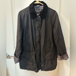 Barbour size 14 US Black Wax Beadnell Jacket Classic Plaid Tartan Lining Barn